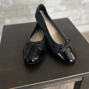 Forever & Always Black Cap Toe Ballet Flats Size 8 NWT